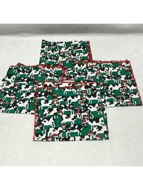 Vintage Christmas Cows in Santa Hats Set of 4 Square Cotton Fabric Napkins